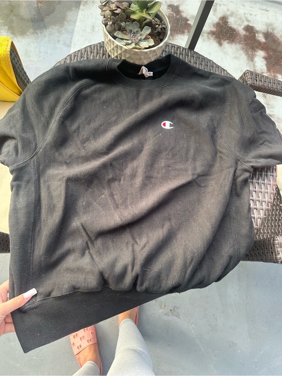 Champion Other - Champion Black Crewneck Sweatshirt with Small Chest Logo